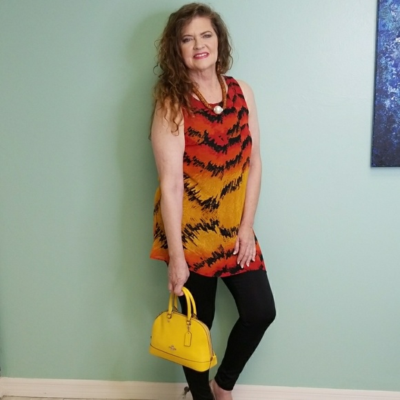 FIRM SALE PRICE Joseph A Asymmetrical Fun Tank - Picture 3 of 8